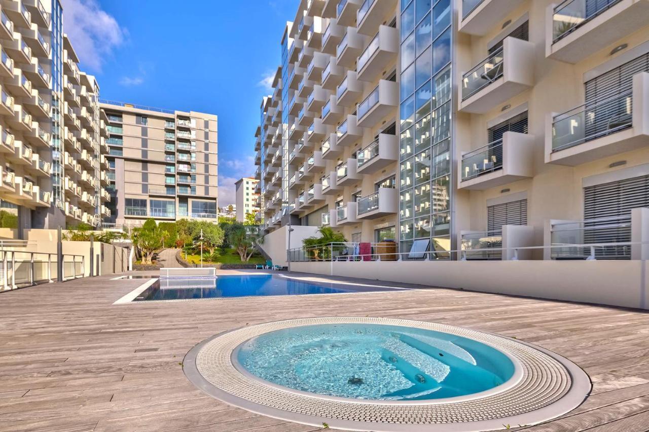 Blue Sky Apartment With Pool By Hr Madeira ฟุงชาล ภายนอก รูปภาพ